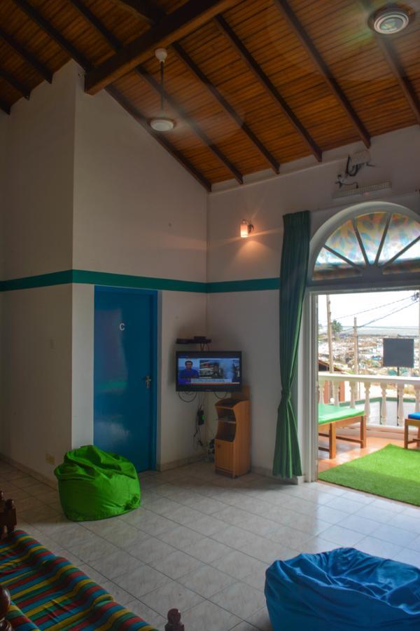 Explore Hostels Negombo Kochchikade Exterior foto